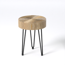 Load image into Gallery viewer, Aspen Round Nesting Coffee Table Set
