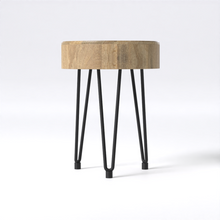 Load image into Gallery viewer, Aspen Round Nesting Coffee Table Set
