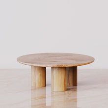 Load image into Gallery viewer, Gaia Round Coffee Table - Mango Natural (15In Height)
